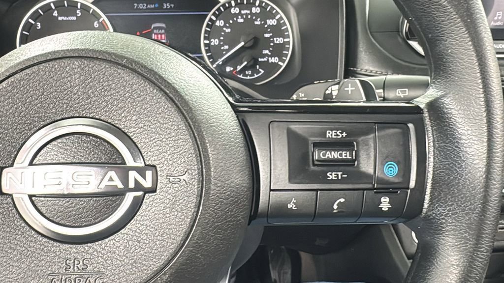 Used 2023 Nissan Rogue SV image 22