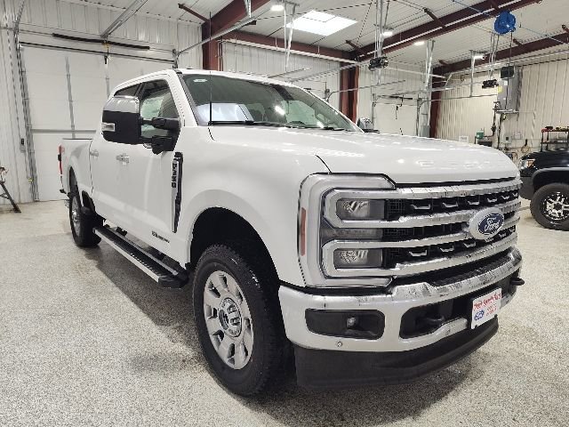 New 2026 Ford F350 Lariat w/ Lariat Premium Package image 3