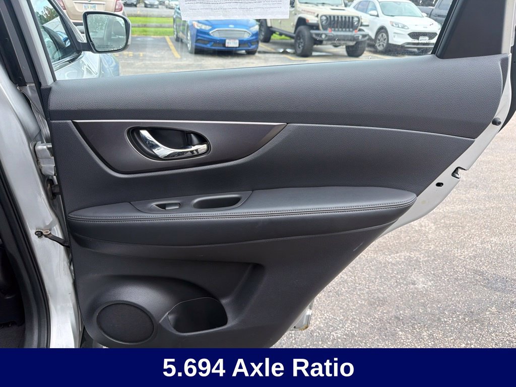 Used 2016 Nissan Rogue S AWD/4WD image 22