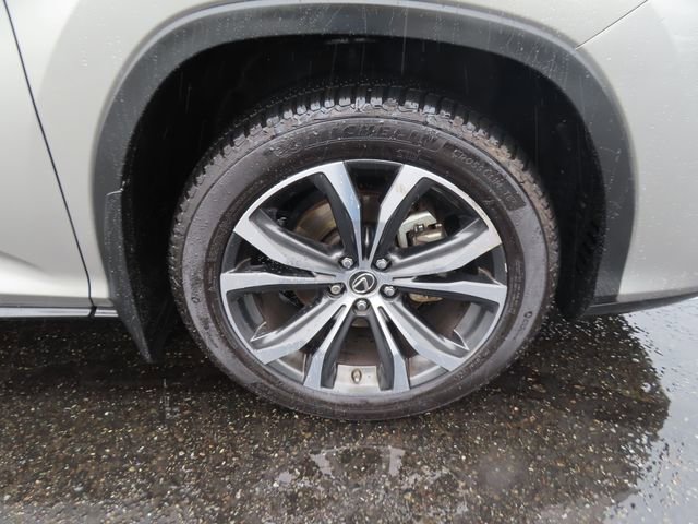 Used 2020 Lexus RX 350L Premium w/ Premium Package image 10