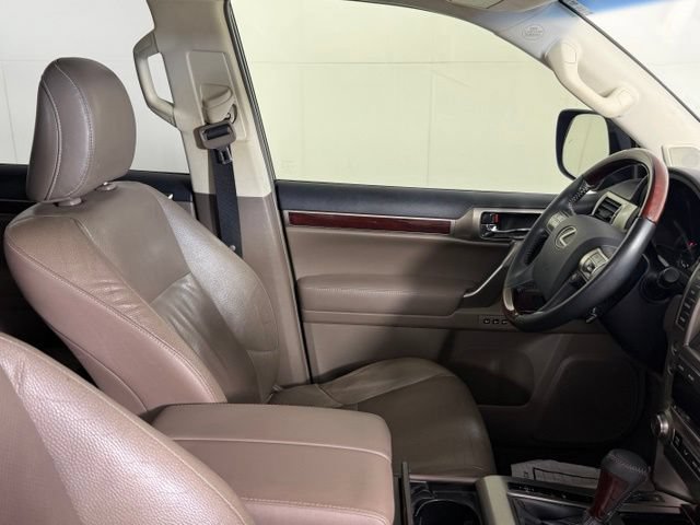 Used 2015 Lexus GX 460 w/ Premium Package AWD/4WD image 32