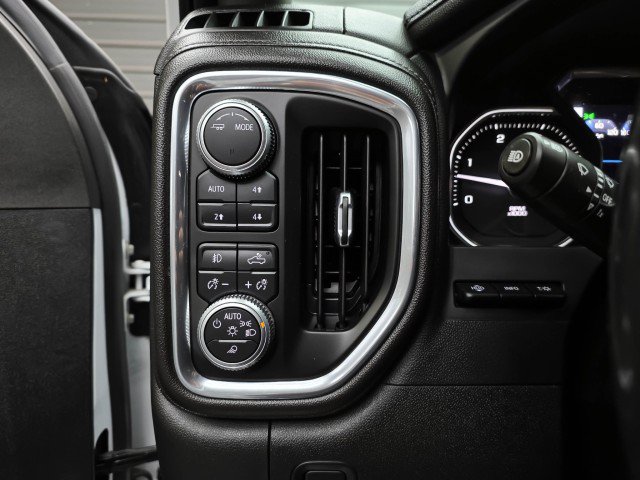 Used 2020 GMC Sierra 3500 SLT w/ SLT Premium Plus Package AWD/4WD image 35