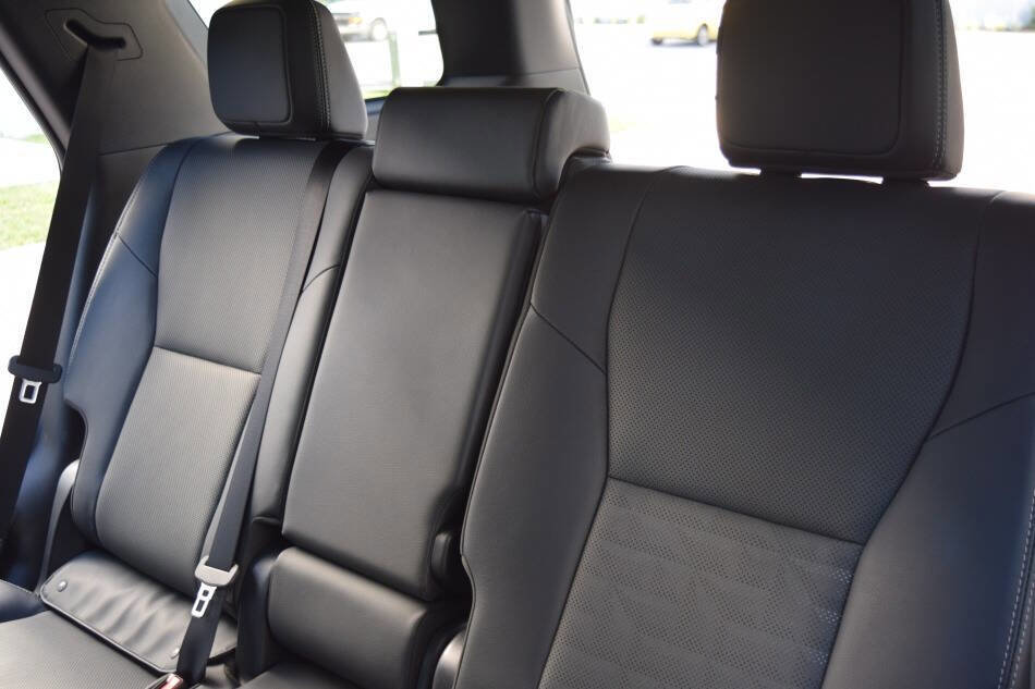 Used 2025 Toyota 4Runner TRD Sport Premium AWD/4WD image 43