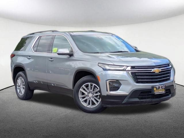 Used 2023 Chevrolet Traverse LT AWD/4WD image 2