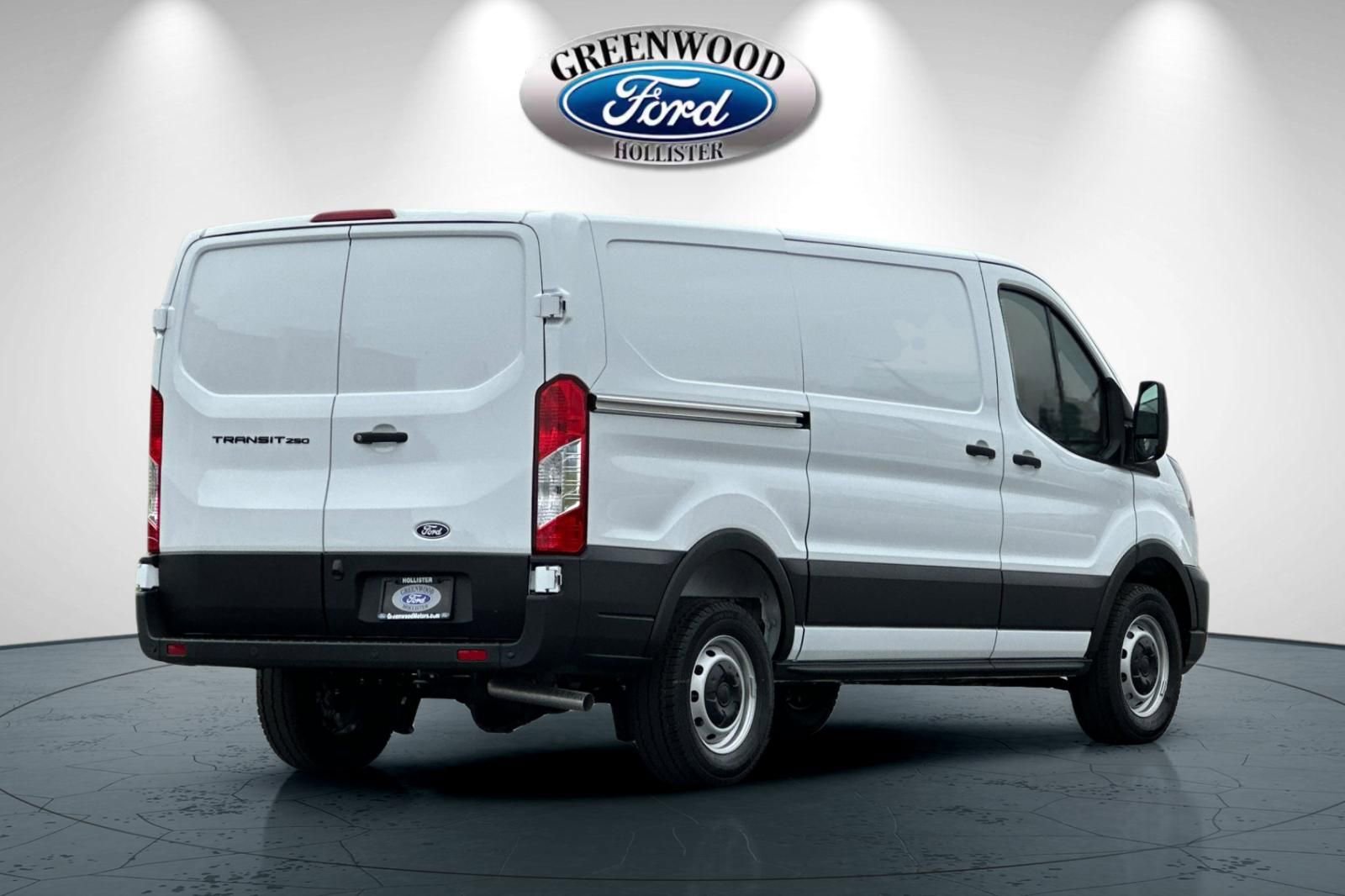New 2026 Ford Transit 250 Low Roof RWD image 4