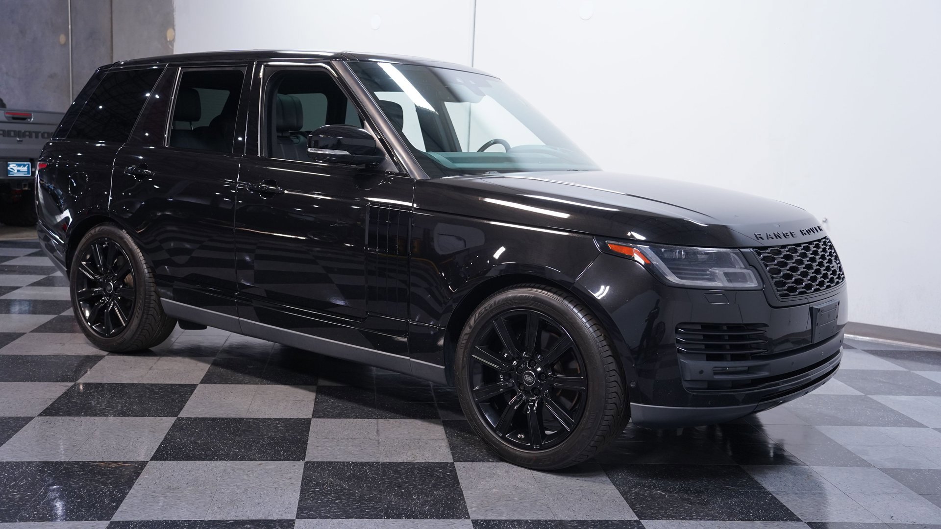 Used 2019 Land Rover Range Rover Supercharged AWD/4WD image 13