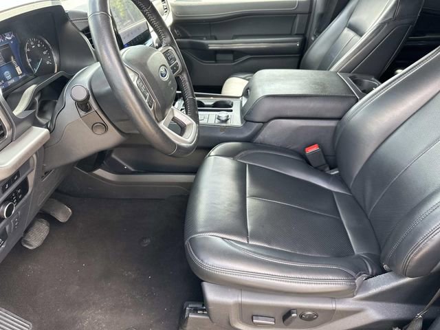 Used 2024 Ford Expedition XLT AWD/4WD image 16