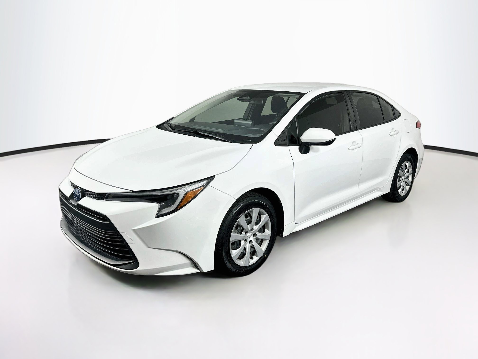 Used 2023 Toyota Corolla LE FWD image 3