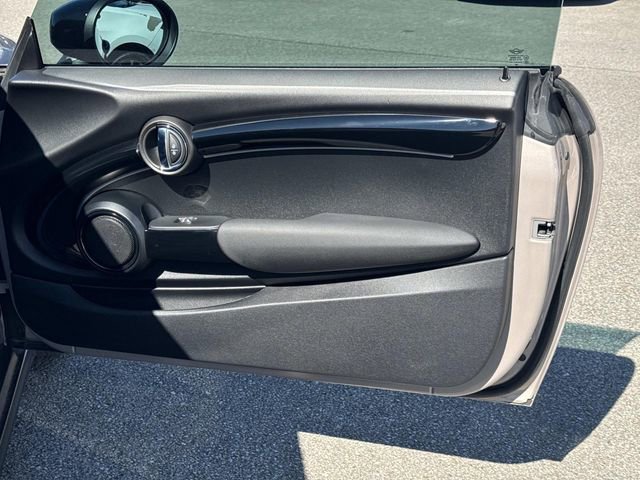 Used 2023 MINI Cooper S w/ Signature Upholstery Package FWD image 30