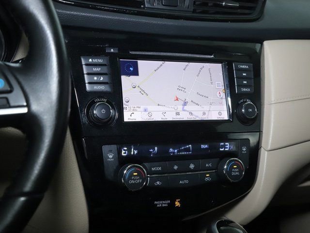 Used 2020 Nissan Rogue SV w/ Sun & Sound Touring Package image 27