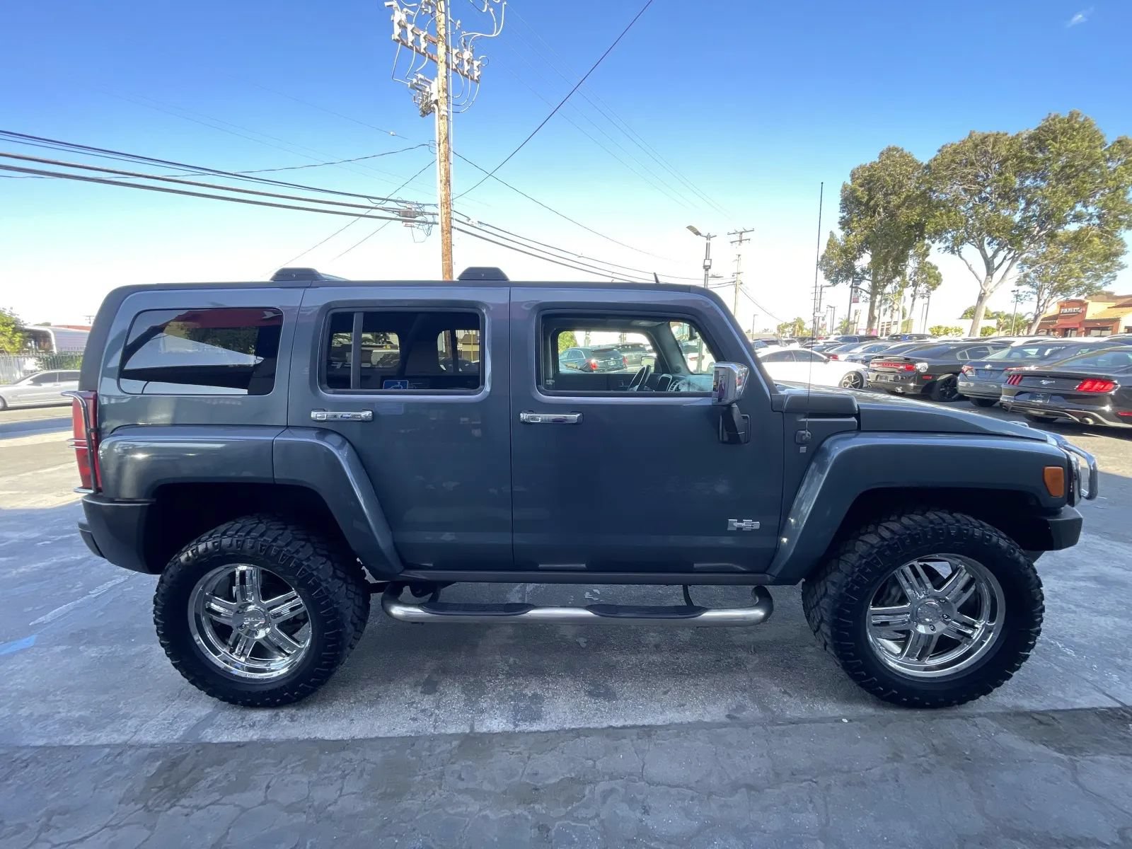 Used 2007 HUMMER H3 AWD/4WD image 4