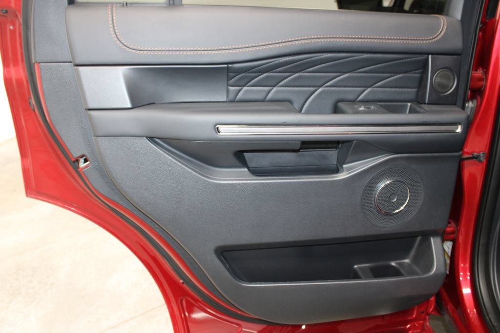 Used 2022 Ford Expedition Platinum AWD/4WD image 21