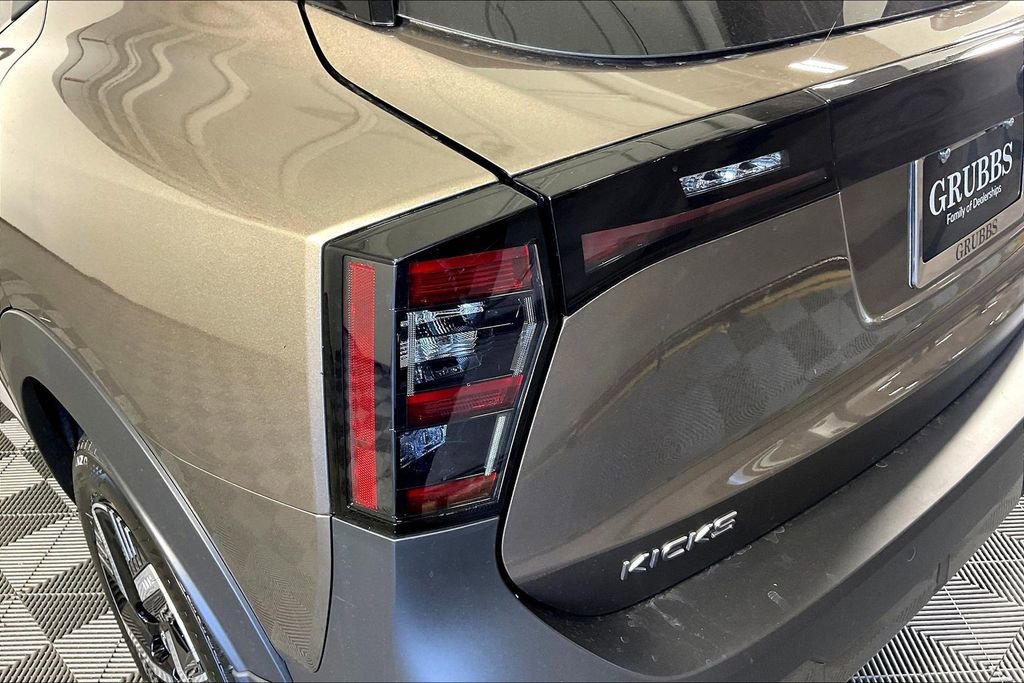 New 2026 Nissan Kicks SV w/ SV Premium Package image 38