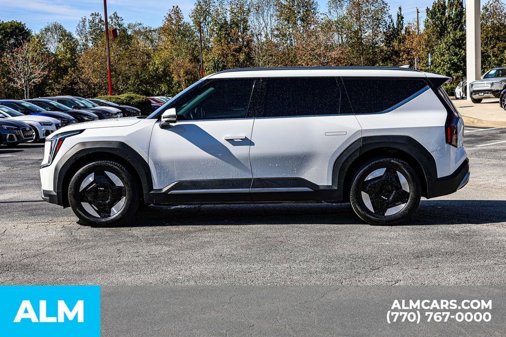 Used 2024 Kia EV9 Wind image 9