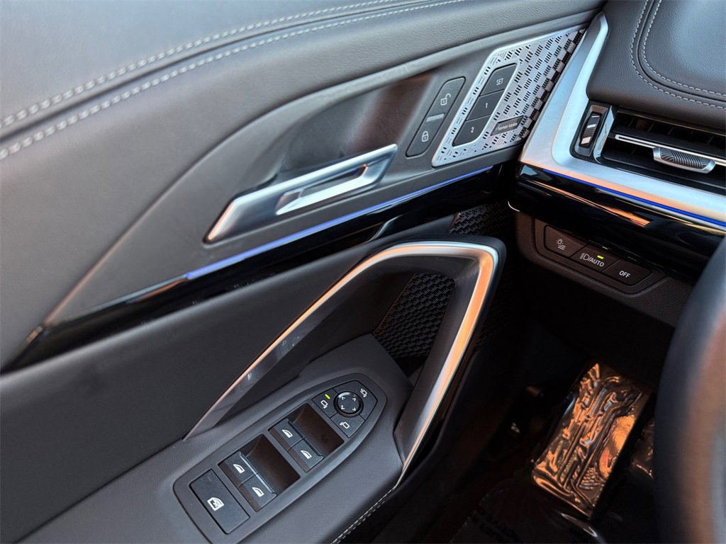 Certified 2025 BMW X1 xDrive28i w/ Premium Package image 28