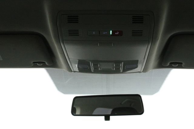 Used 2022 Volkswagen Taos SE image 28