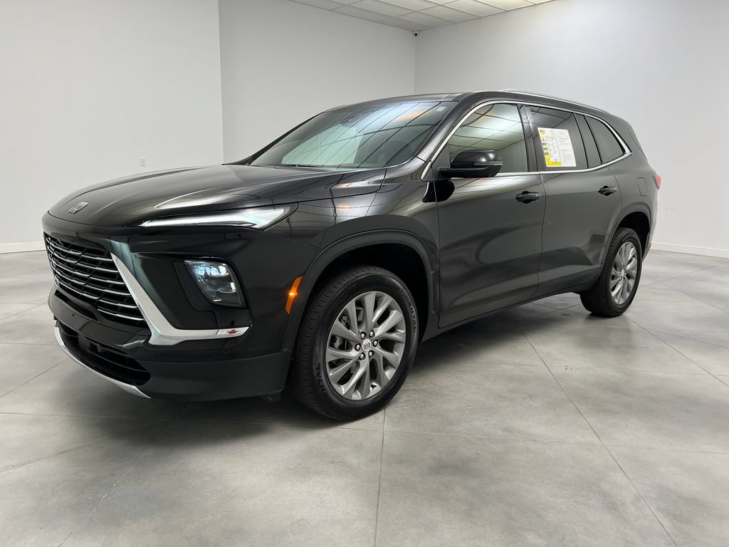 Used 2025 Buick Enclave Preferred AWD/4WD image 4