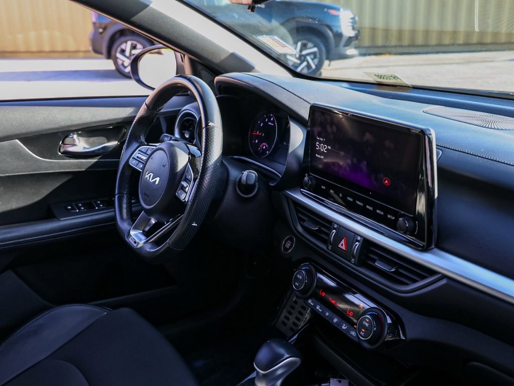 Used 2023 Kia Forte GT-Line w/ GT-Line Technology Package image 19