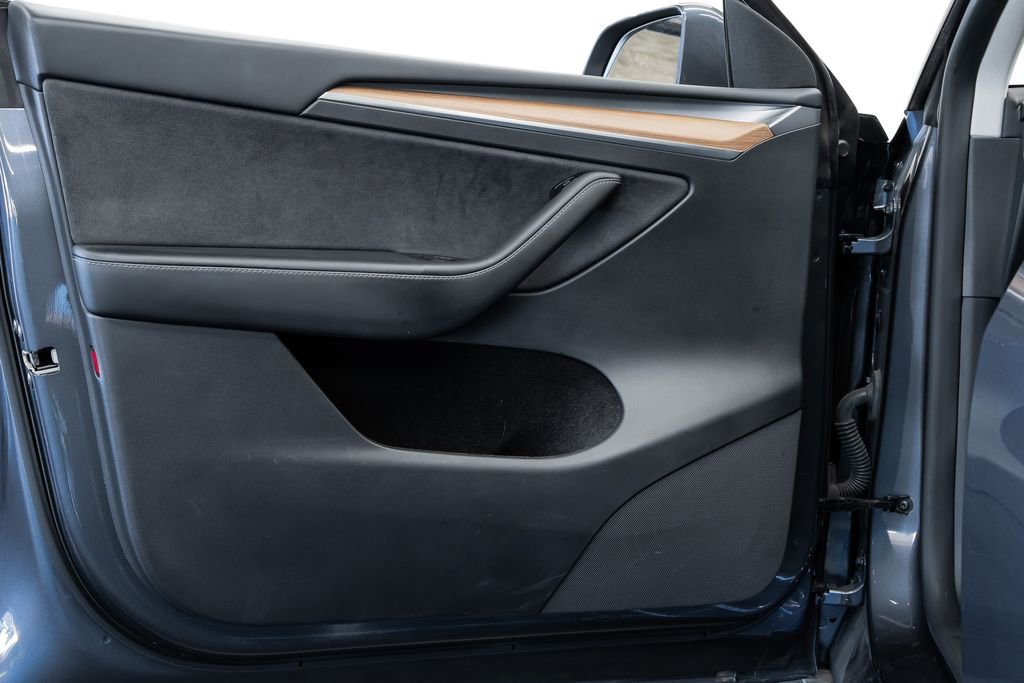 Used 2023 Tesla Model Y Long Range image 20