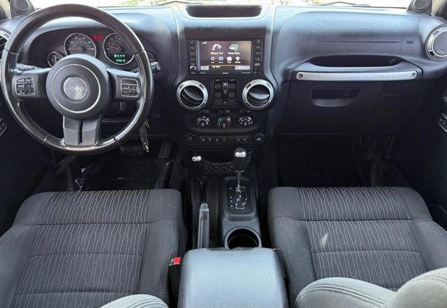 Used 2012 Jeep Wrangler Unlimited Sahara w/ Connectivity Group AWD/4WD image 12