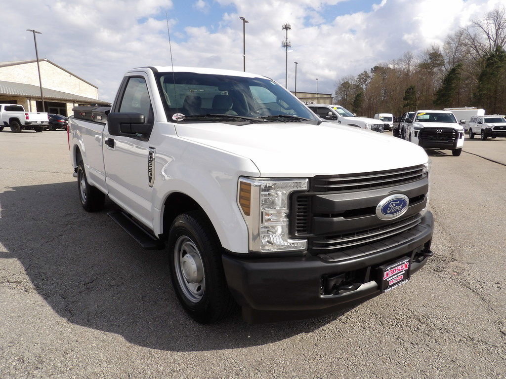 Used 2019 Ford F250 XL w/ Power Equipment Group image 11