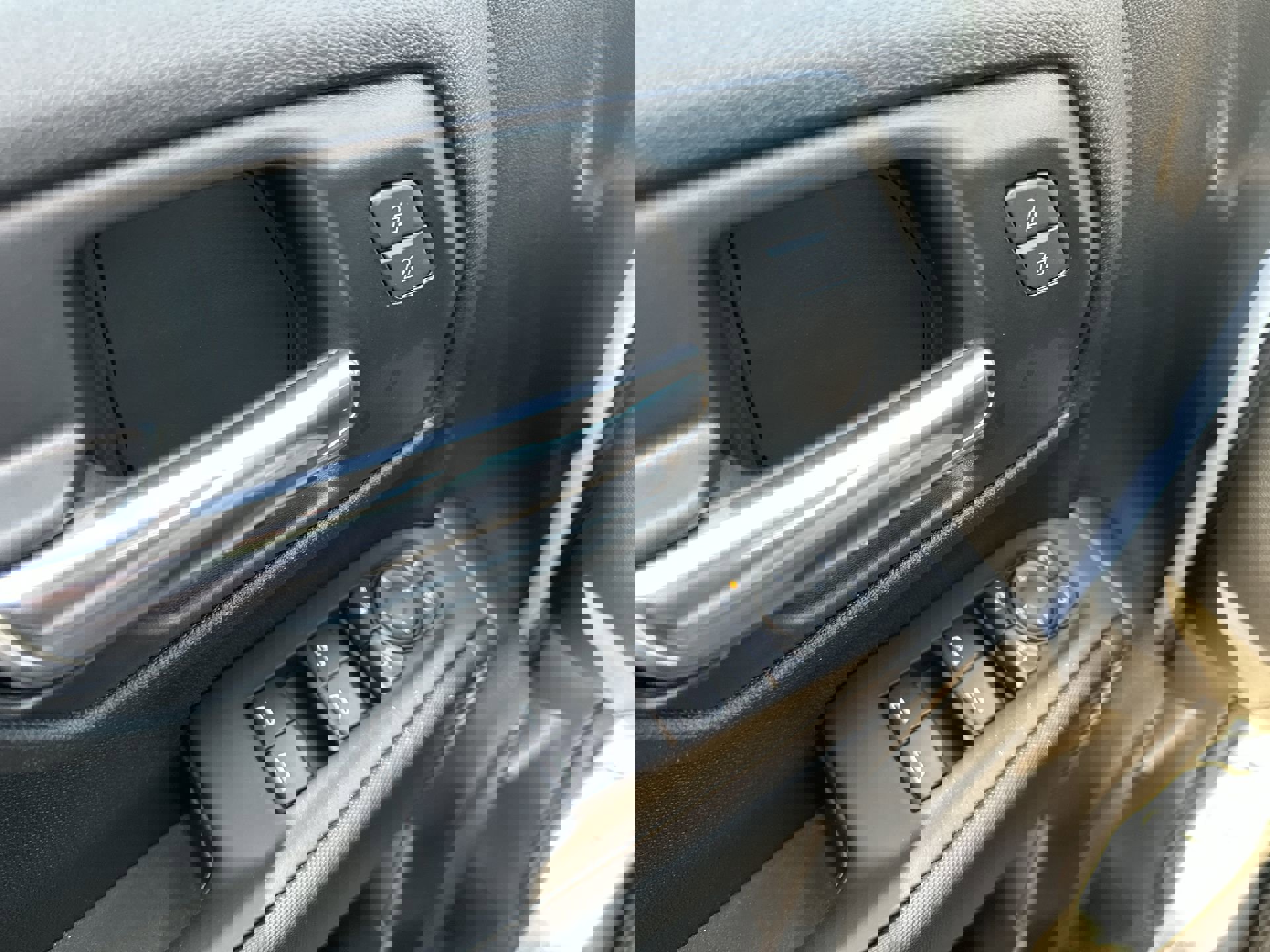 New 2025 GMC Sierra 3500 Pro w/ Convenience Package image 13