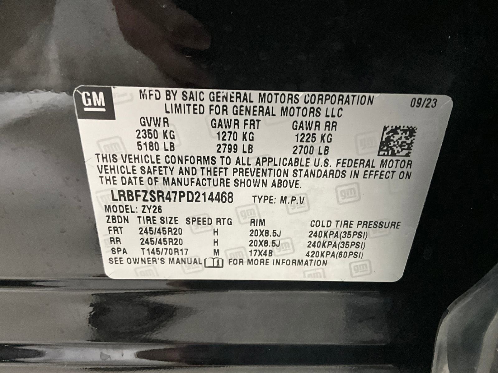 Used 2023 Buick Envision Avenir AWD/4WD image 32
