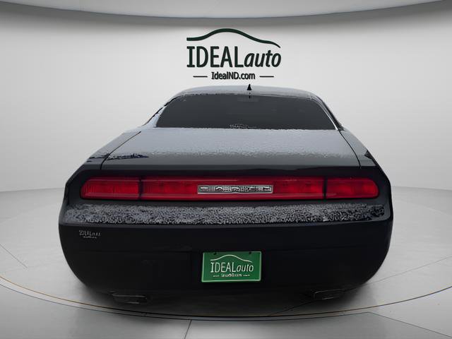 Used 2013 Dodge Challenger SXT image 7