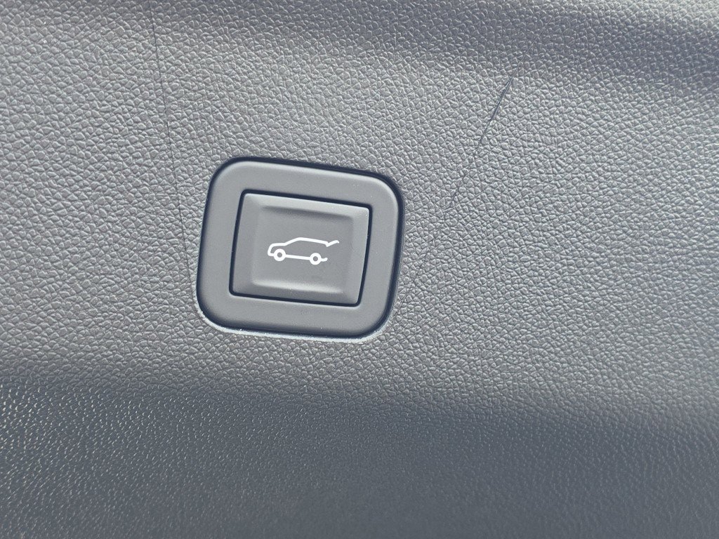 New 2026 Chevrolet Tahoe Premier image 11