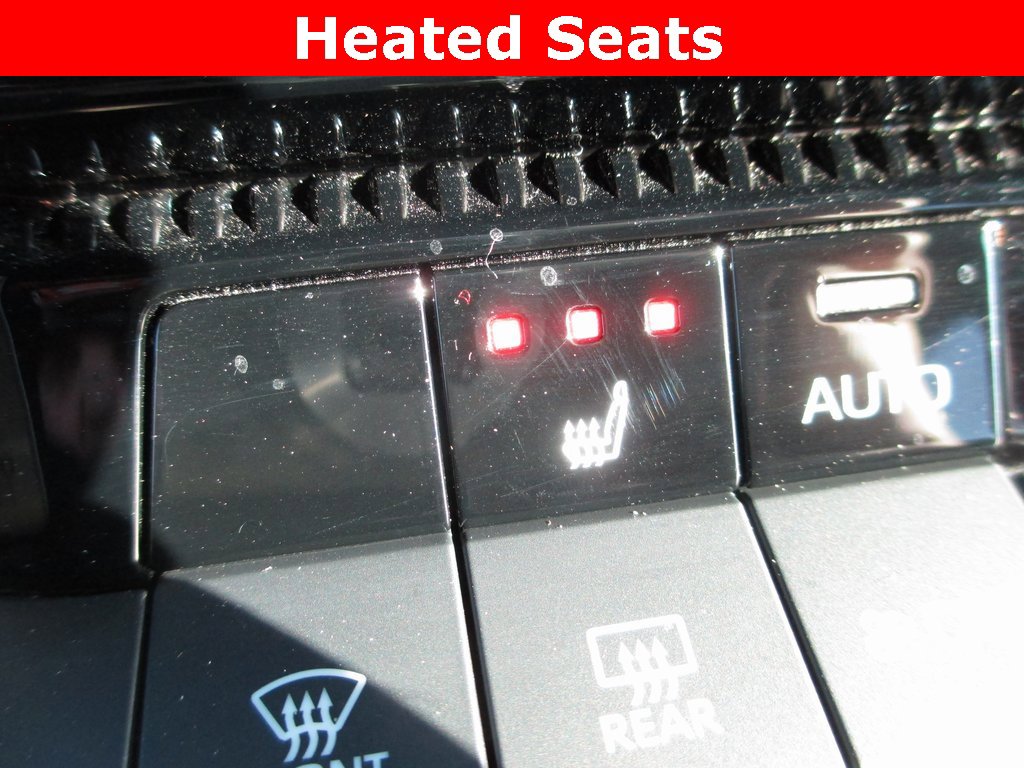 Used 2025 Toyota Land Cruiser image 14