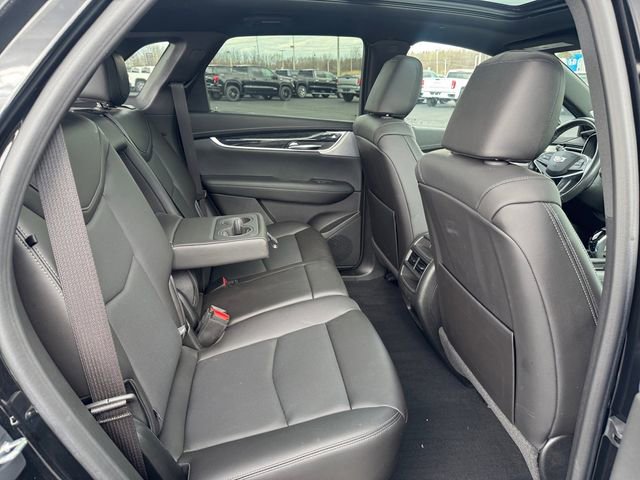 Certified 2023 Cadillac XT5 Premium Luxury w/ LPO, Floor Liner Package image 18