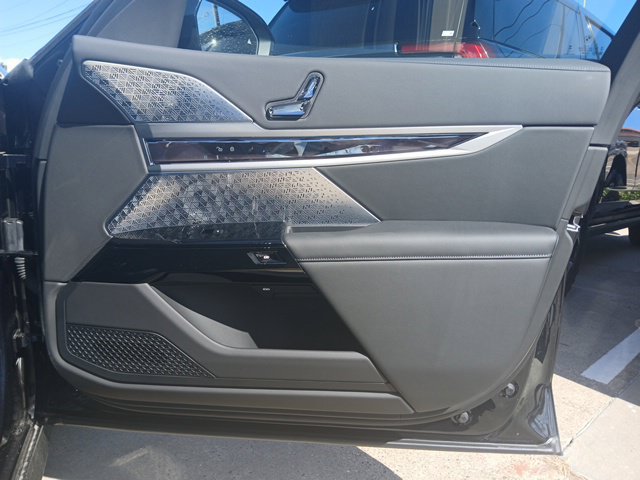 New 2026 BMW 740i xDrive AWD/4WD image 17