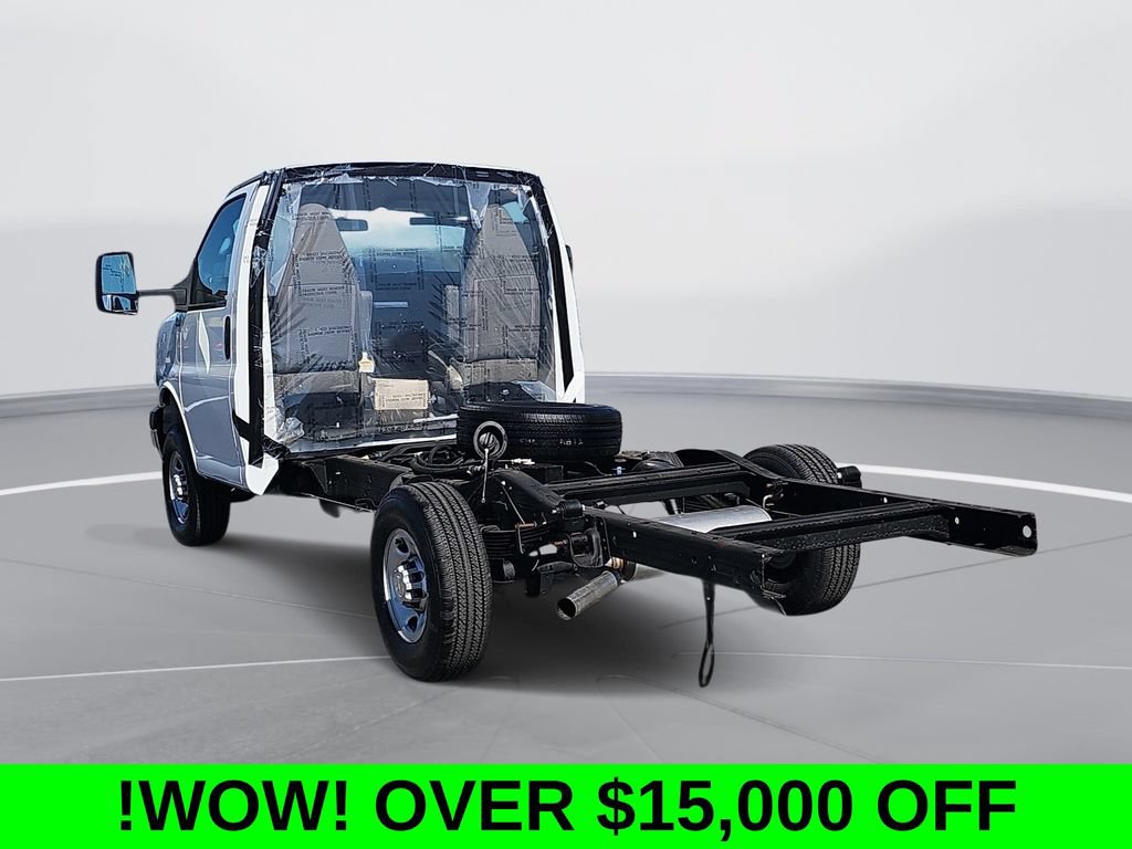 New 2023 Chevrolet Express 3500 w/ Power Convenience Package RWD image 5
