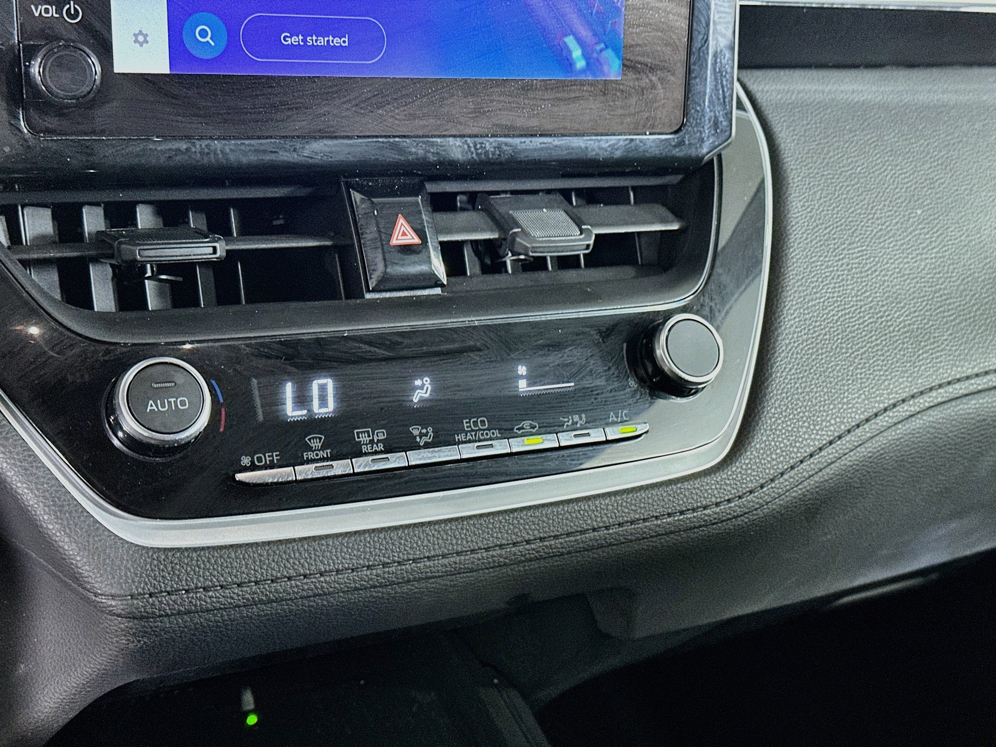 Used 2026 Toyota Corolla Cross LE FWD image 24