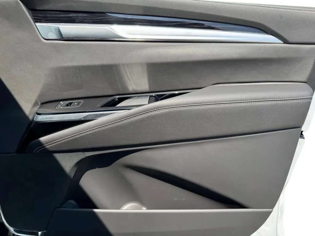 New 2026 Cadillac Escalade Sport w/ Touring Package AWD/4WD image 16