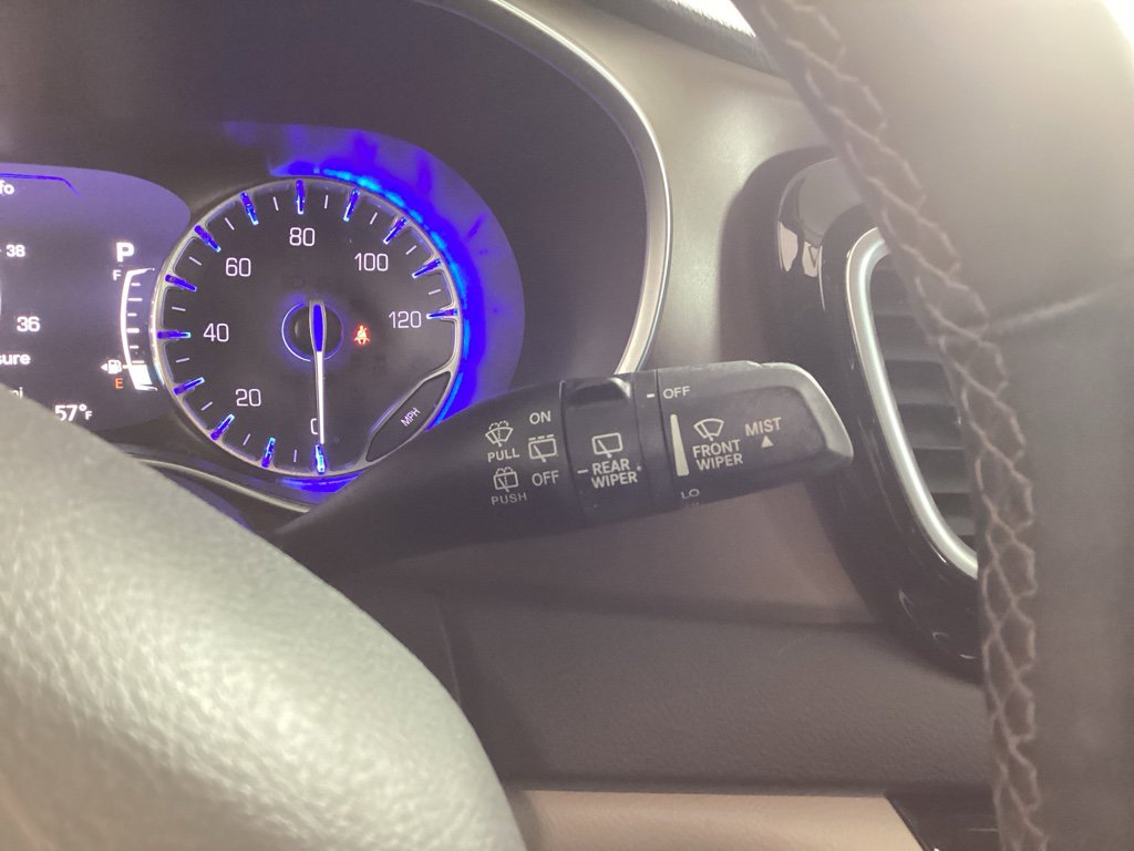 Used 2019 Chrysler Pacifica Touring-L Plus w/ Tire & Wheel Group image 25