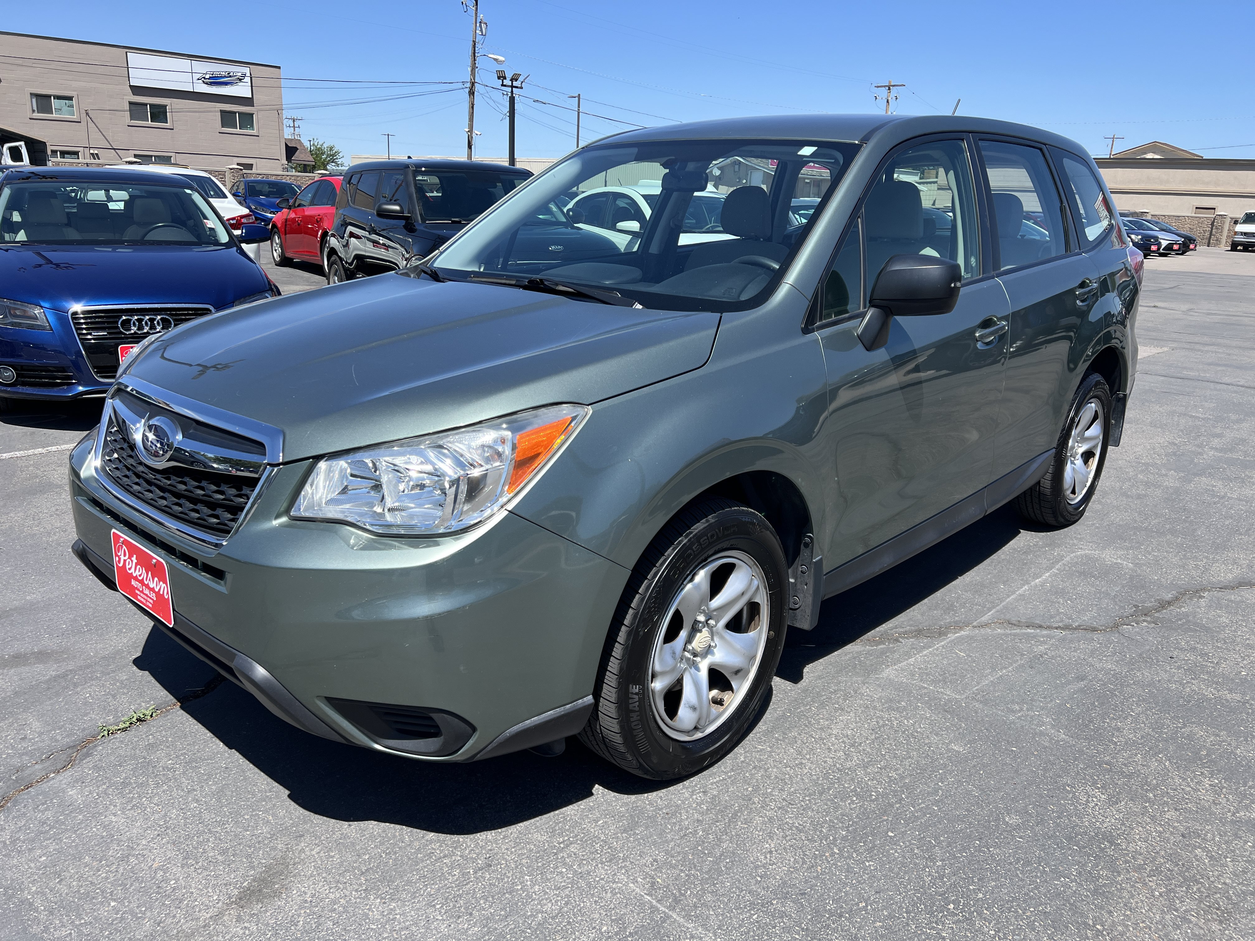 Used 2014 Subaru Forester 2.5i AWD/4WD image 2