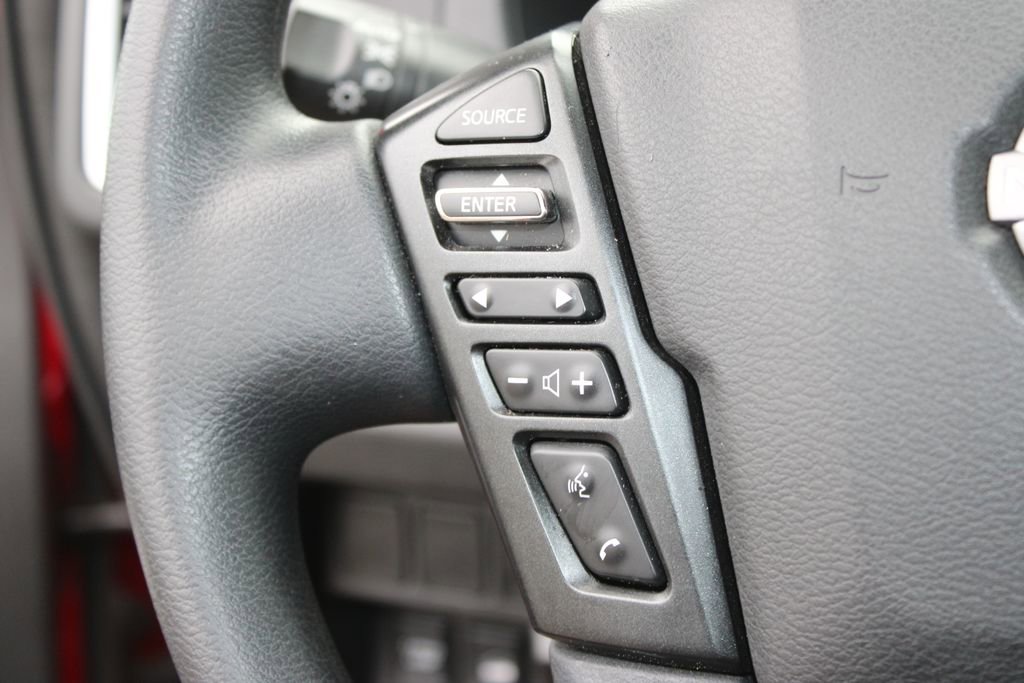 Used 2024 Nissan Frontier SV image 18