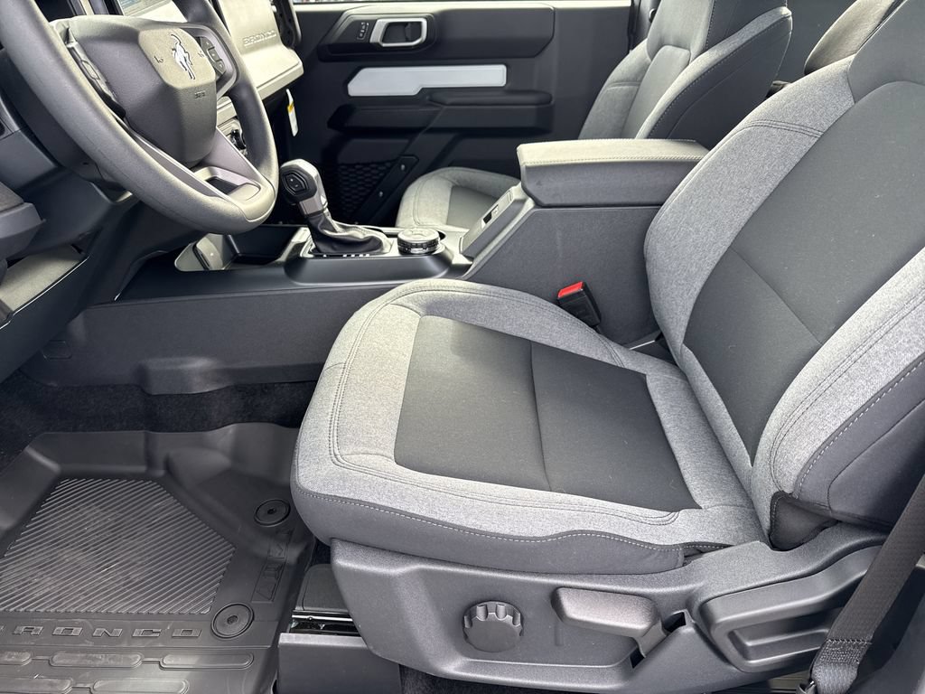 New 2025 Ford Bronco 2-Door w/ Sasquatch Package AWD/4WD image 9