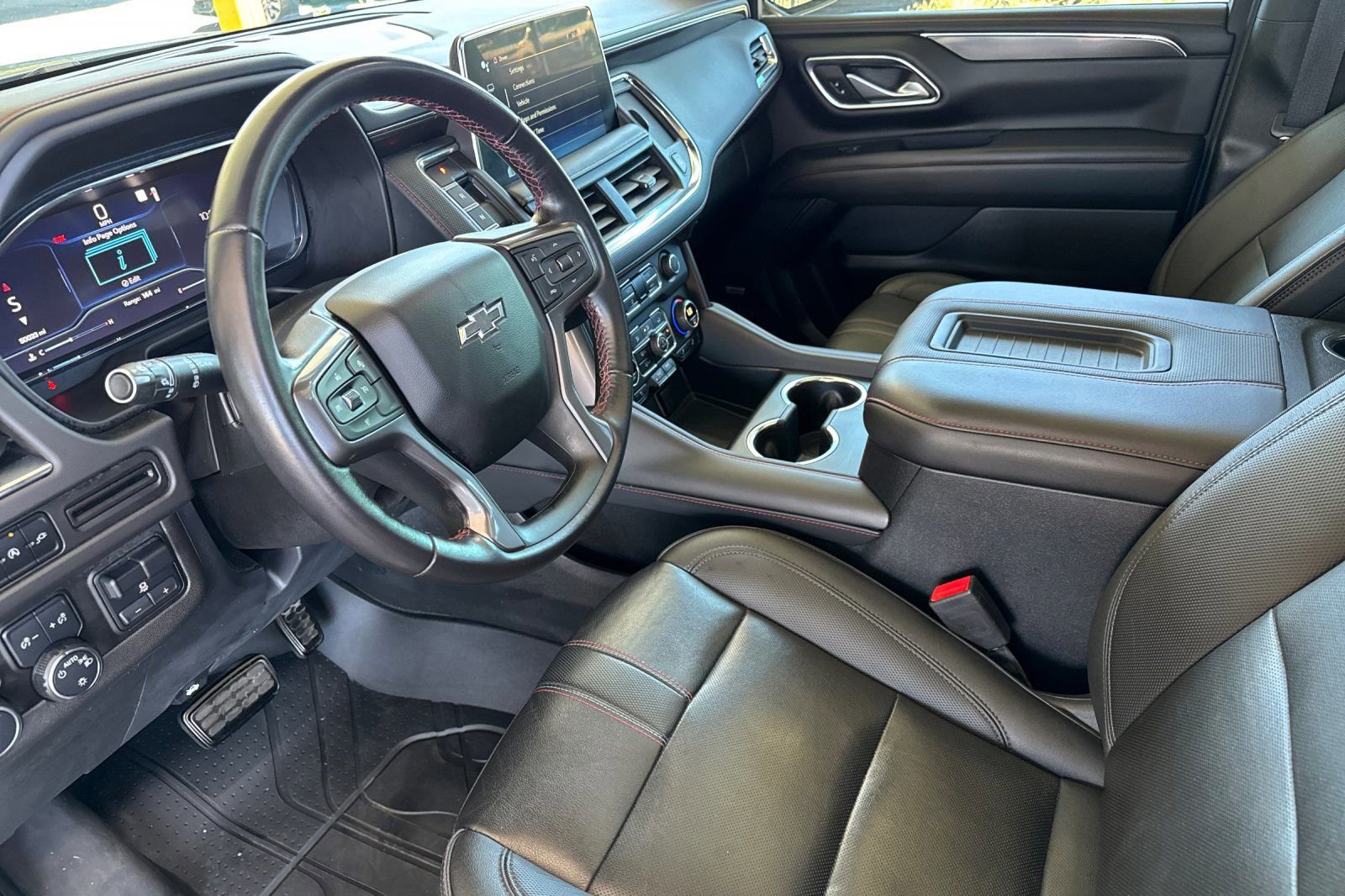 Used 2022 Chevrolet Tahoe RST w/ Sport Performance Package AWD/4WD image 14