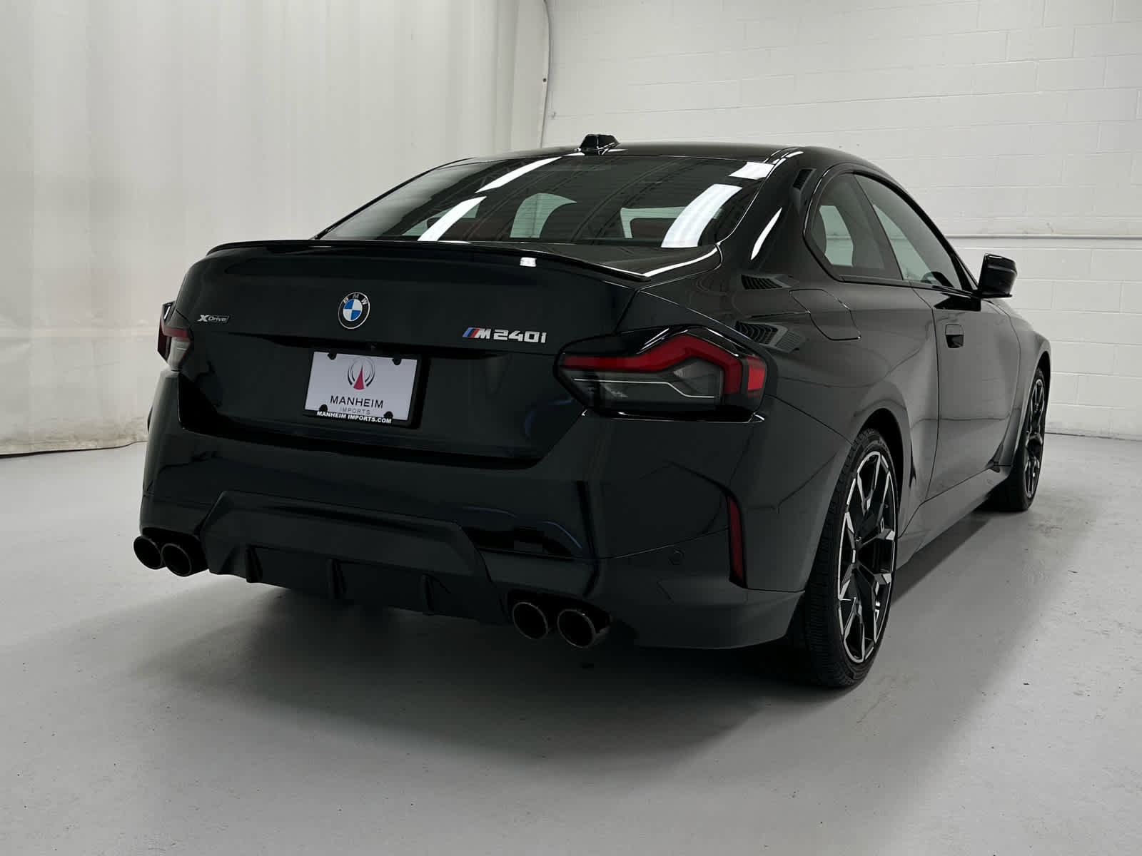 Used 2025 BMW M240i xDrive Coupe AWD/4WD image 6
