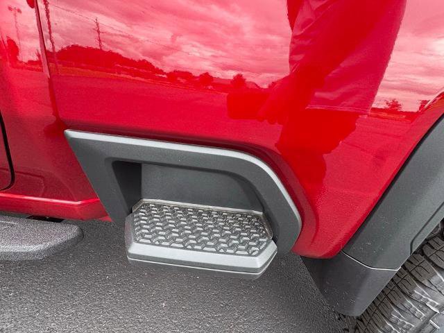 New 2025 GMC Sierra 2500 AT4 w/ AT4 Premium Plus Package image 39