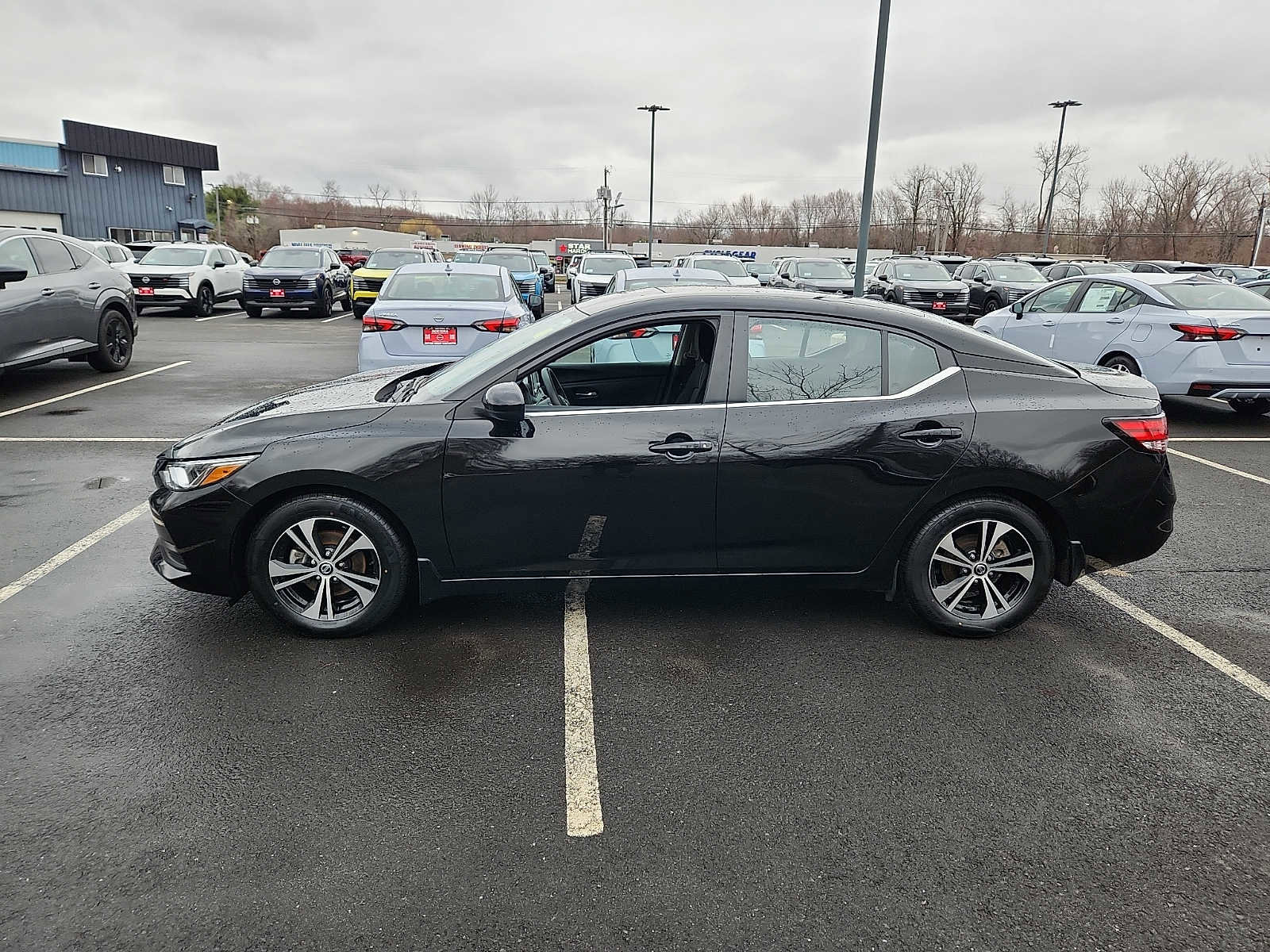 Used 2023 Nissan Sentra SV image 7
