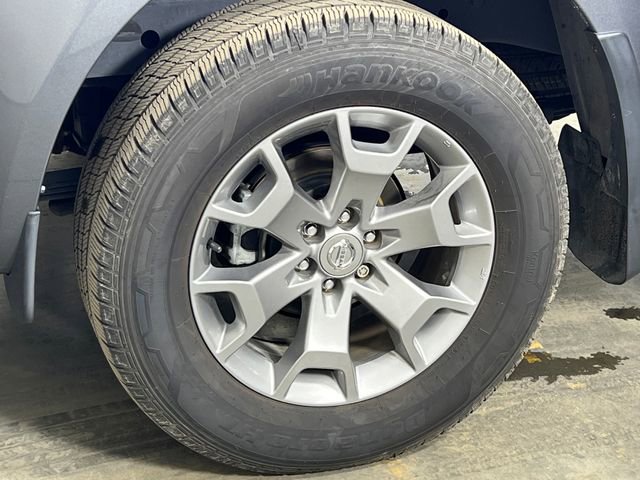 Used 2020 Nissan Frontier SV image 28