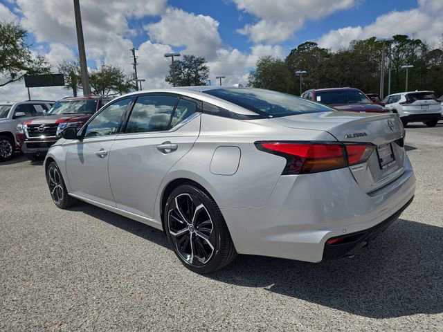 Certified 2025 Nissan Altima 2.5 SR image 5