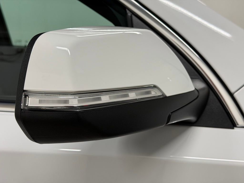 Certified 2023 Chevrolet Traverse LT w/ LPO, Floor Liner Package image 14