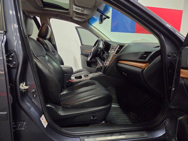 Used 2014 Subaru Outback 2.5i Limited image 8