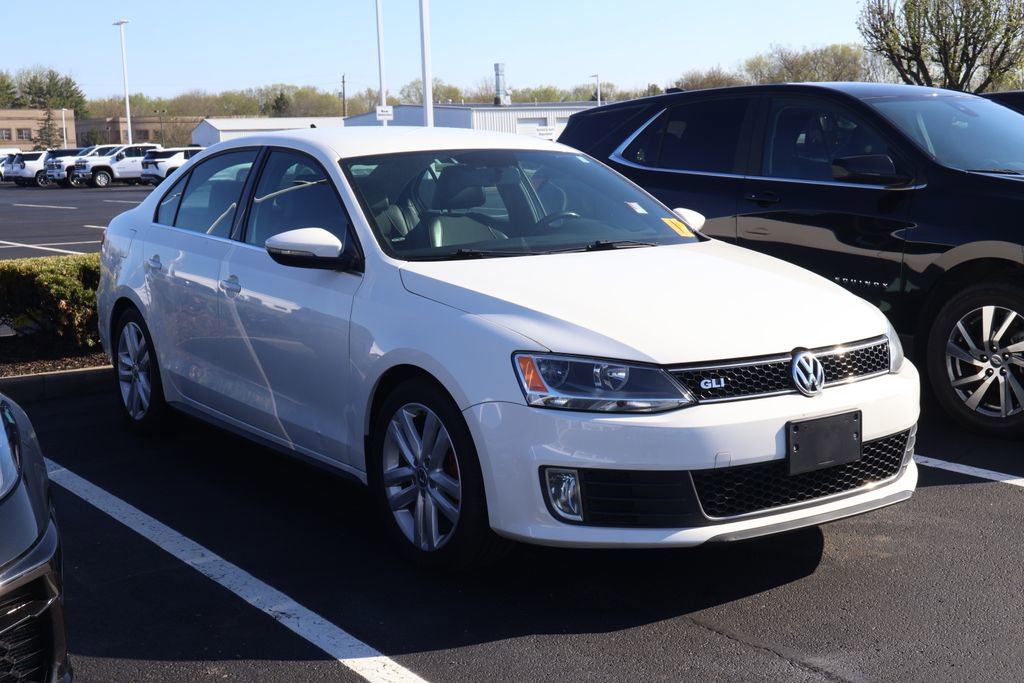 Used 2013 Volkswagen Jetta GLI image 3