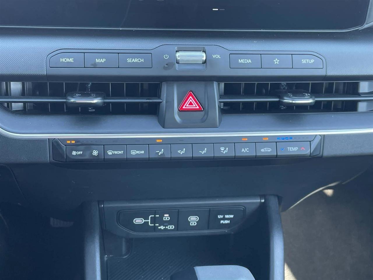 Used 2025 Kia K4 LX image 28