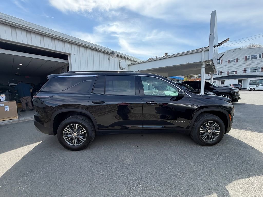 New 2026 Chevrolet Traverse LT AWD/4WD image 6